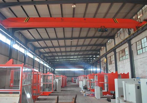 LD-indoor-single-girder-overhead-crane.jpg